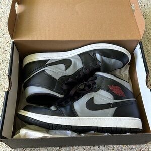 Jordan 1 Mid Shadow Red Sneakers